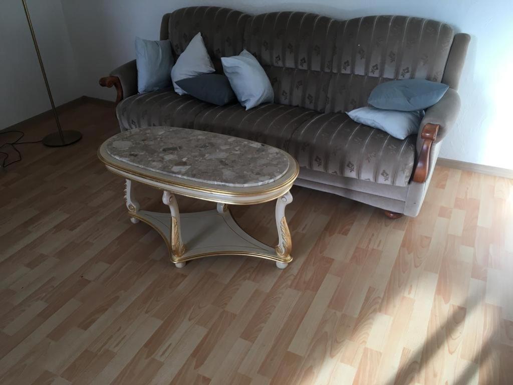 Gemuetliche Ferienwohnung Fuer 6 Personen Im Schloss Kastorf Knorrendorf Екстер'єр фото